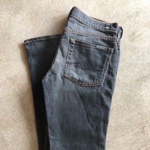 ❣️SOLD❣️NWOT 7 For All Mankind Roxanne classic straight leg jean